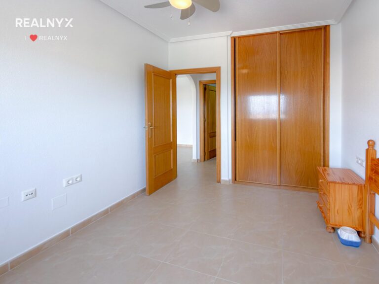 Penthouse v Torreblanca - terrasa, solarium a výhled na moře