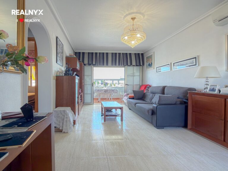 Útulný bungalow s terasou - Aguas Nuevas, Torrevieja