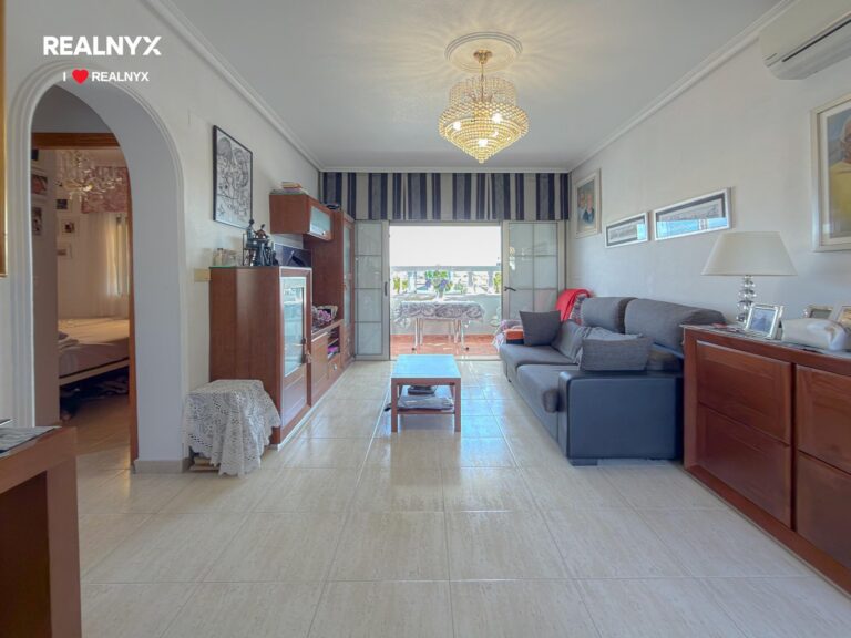 Útulný bungalow s terasou - Aguas Nuevas, Torrevieja