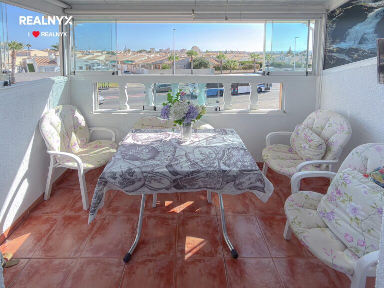 Útulný bungalow s terasou - Aguas Nuevas, Torrevieja