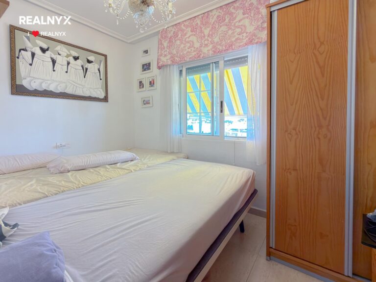 Útulný bungalow s terasou - Aguas Nuevas, Torrevieja