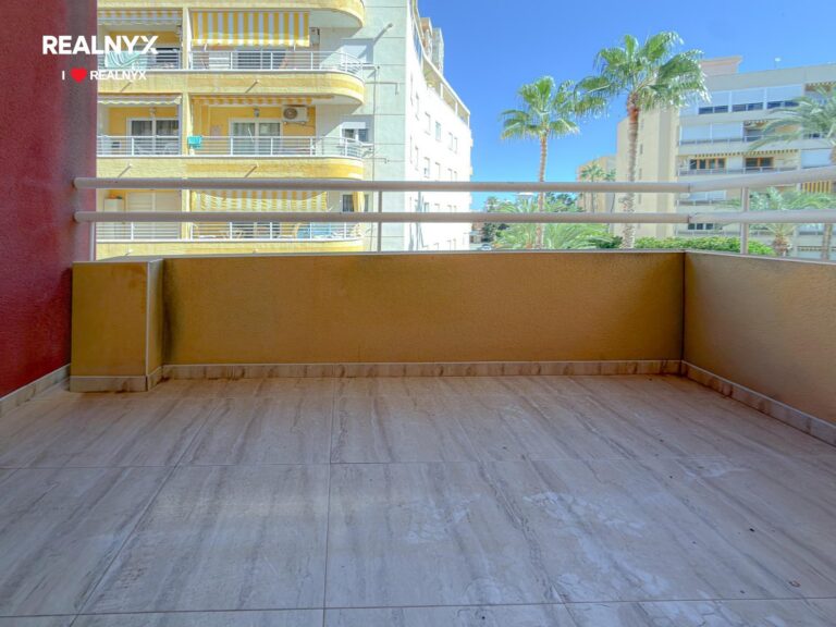 Apartmán s terasou v Playa de los Locos - 220 m od moře