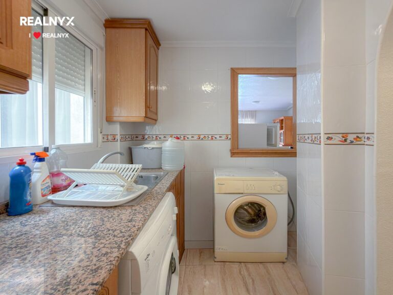 Apartmán s terasou v Playa de los Locos - 220 m od moře