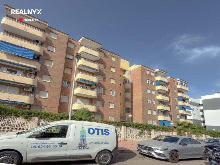 Apartmán v Punta Prima - krásné výhledy na moře, 300 m