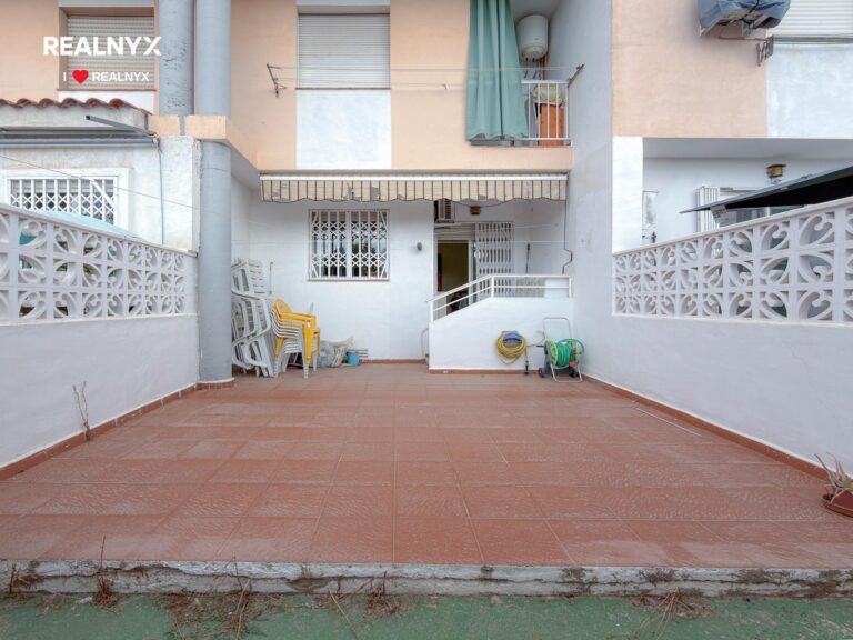 Bungalow Los Frutales - terasy, bazén, 700 m od moře