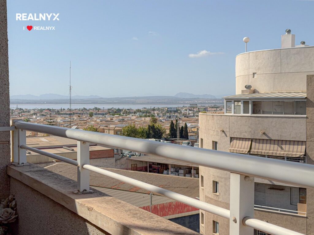 Penthouse s terasou a výhledem - Torrevieja centrum