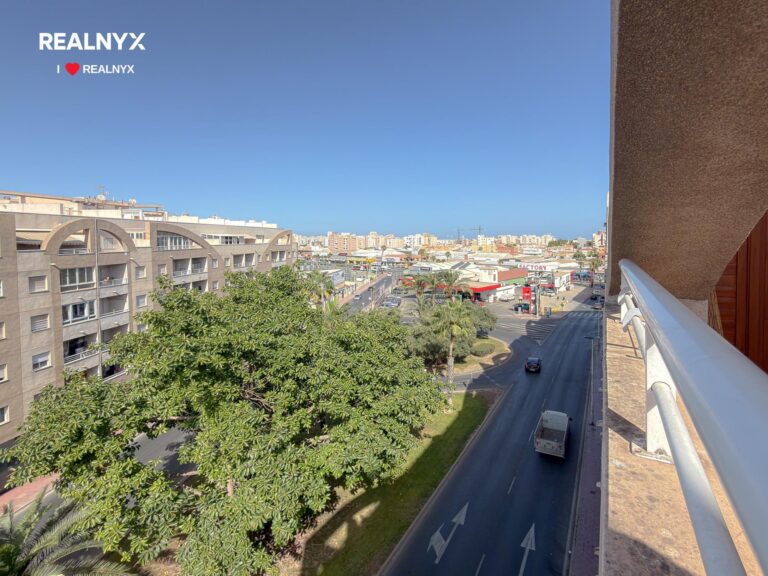 Penthouse s terasou a výhledem - Torrevieja centrum