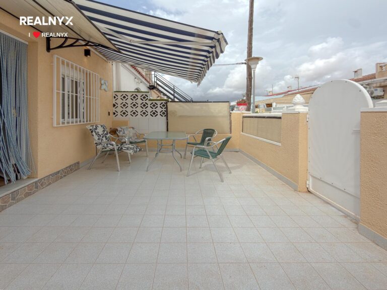 Zrekonstruovaný bungalov u moře - La Siesta Torrevieja