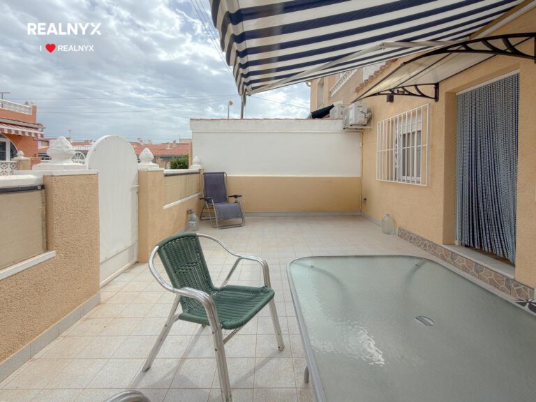 Zrekonstruovaný bungalov u moře - La Siesta Torrevieja