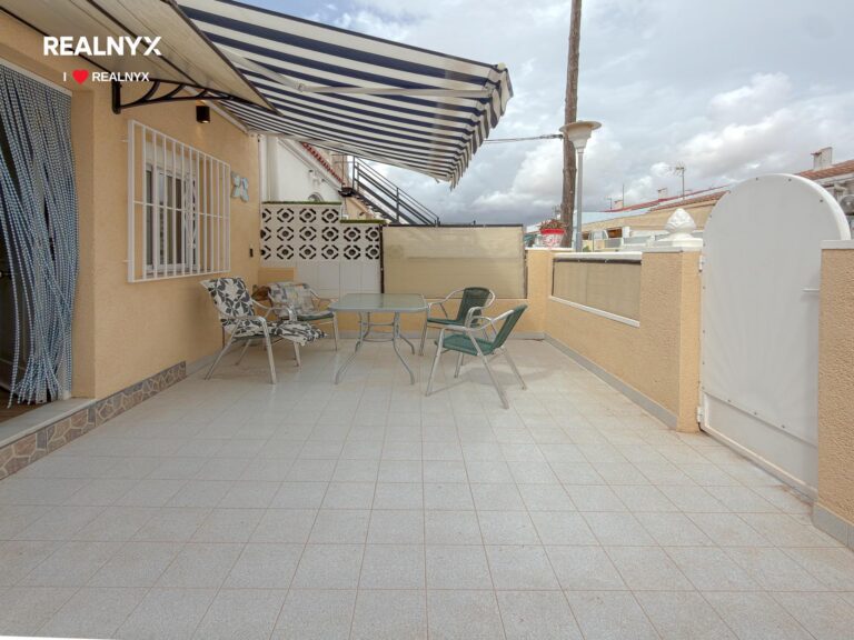Zrekonstruovaný bungalov u moře - La Siesta Torrevieja