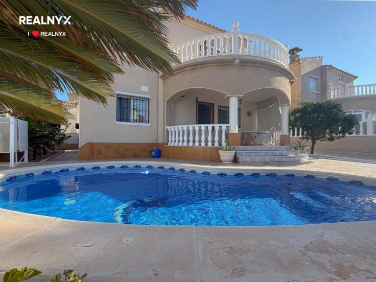 Středomořská vila v Las Filipinas - Orihuela Costa u moře
