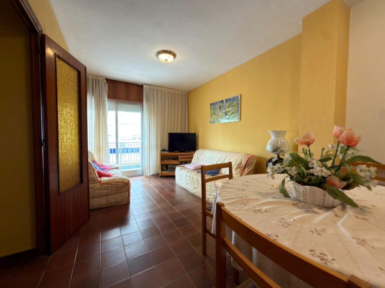 Útulný 3pokojový apartmán v Torrevieja - 260 m od moře