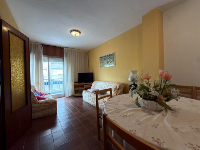 Útulný 3pokojový apartmán v Torrevieja - 260 m od moře