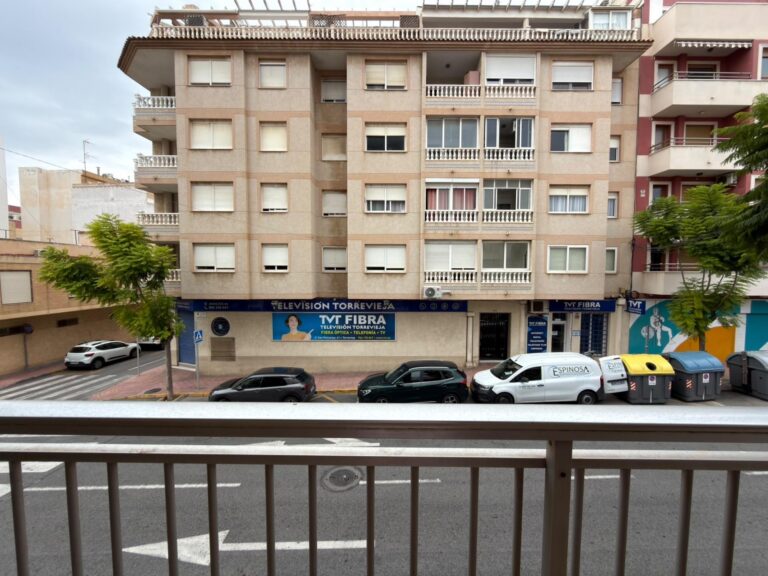 Útulný 3pokojový apartmán v Torrevieja - 260 m od moře