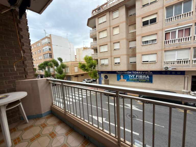 Útulný 3pokojový apartmán v Torrevieja - 260 m od moře